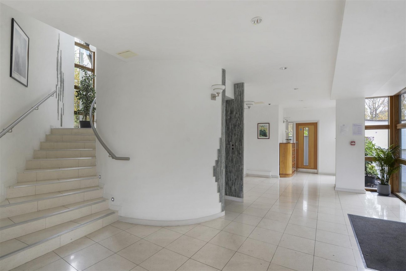 Gibson Drive, Kings Hill, West Malling