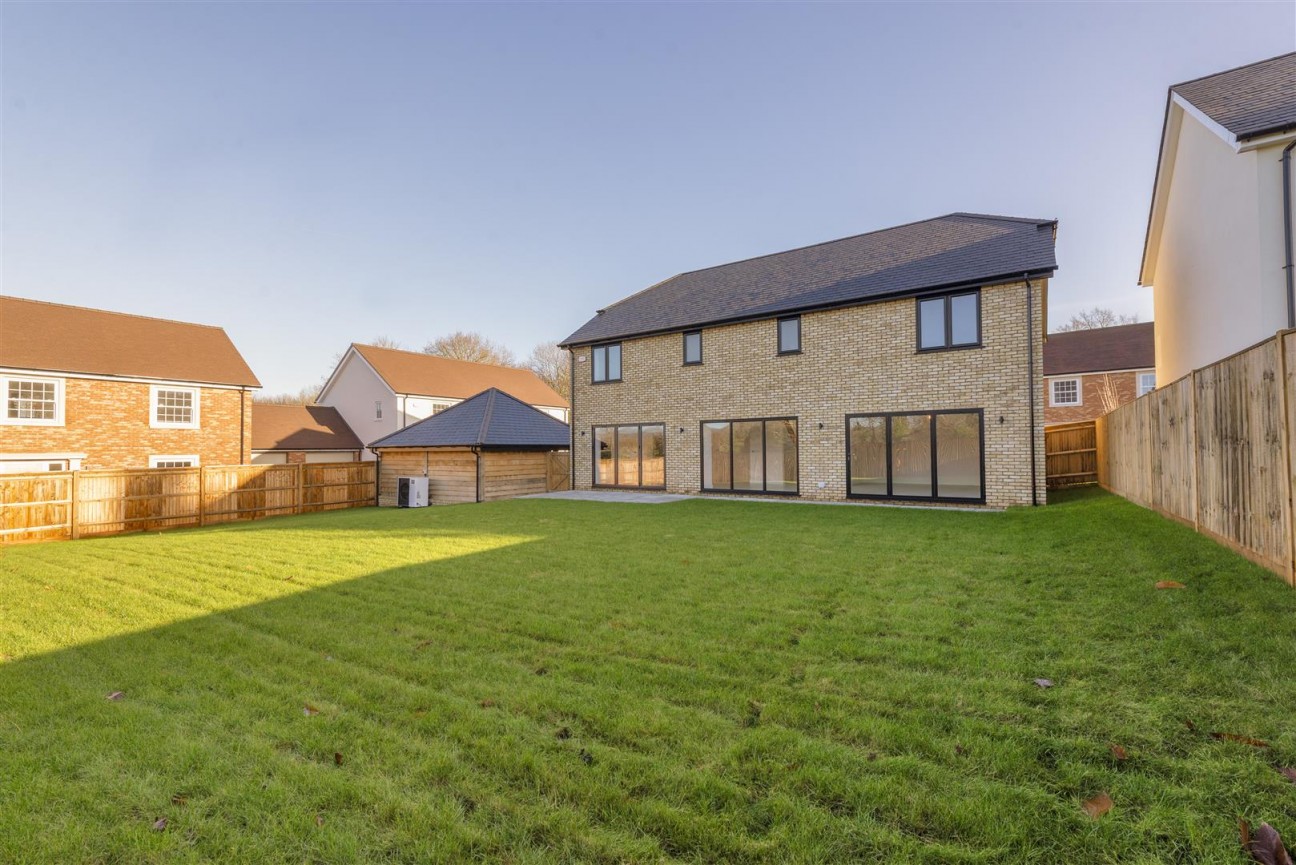 Barfield Gardens, Offham, West Malling