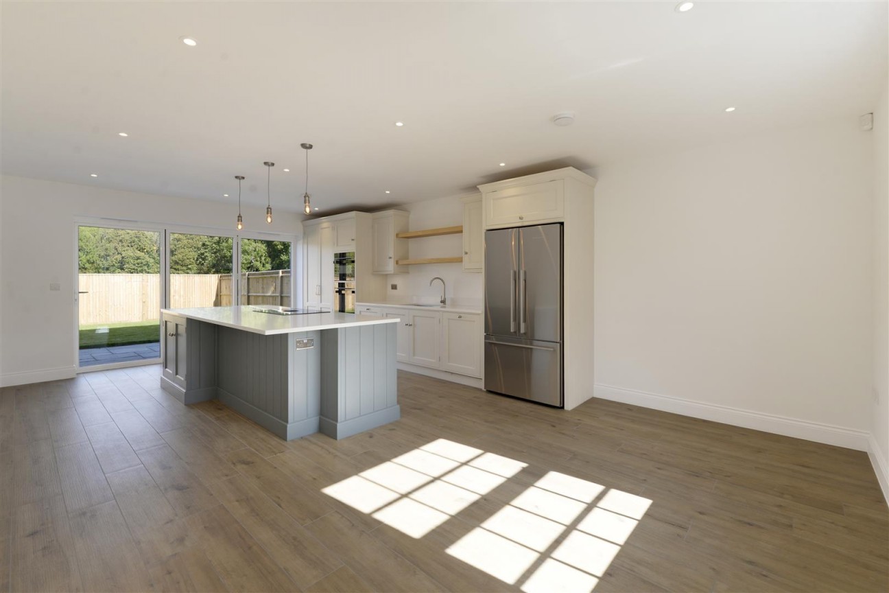 Barfield Gardens, Offham