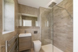 Barfield Gardens, Offham