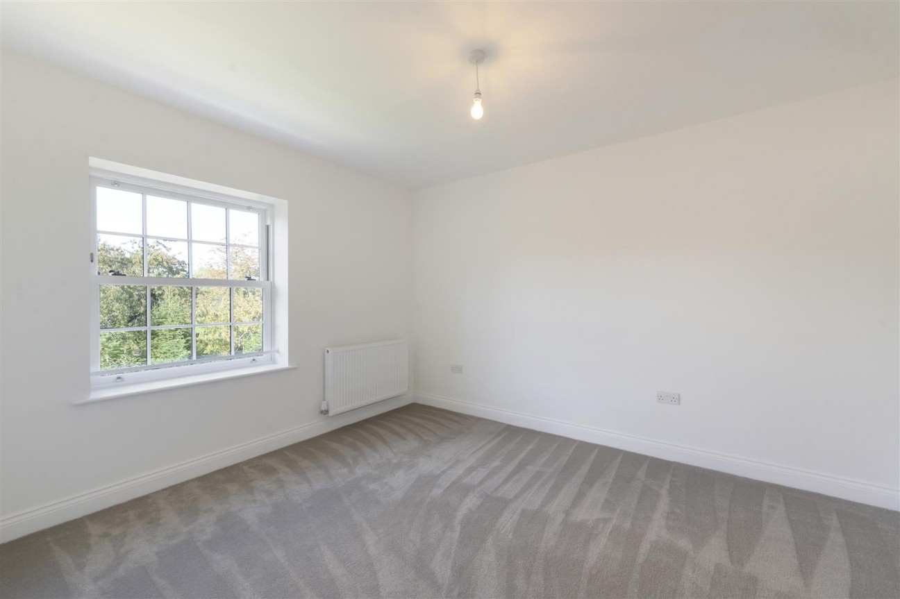 Barfield Gardens, Offham