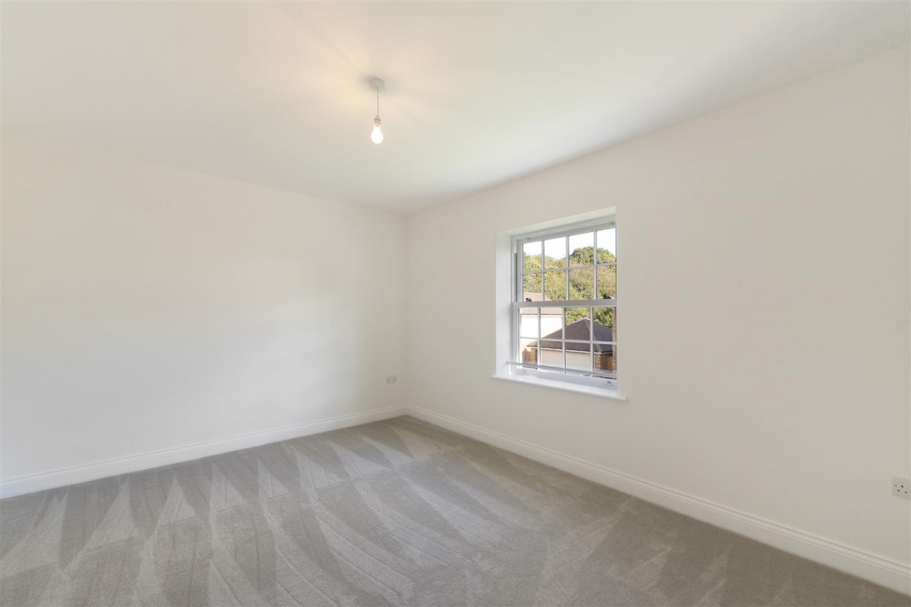 Barfield Gardens, Offham