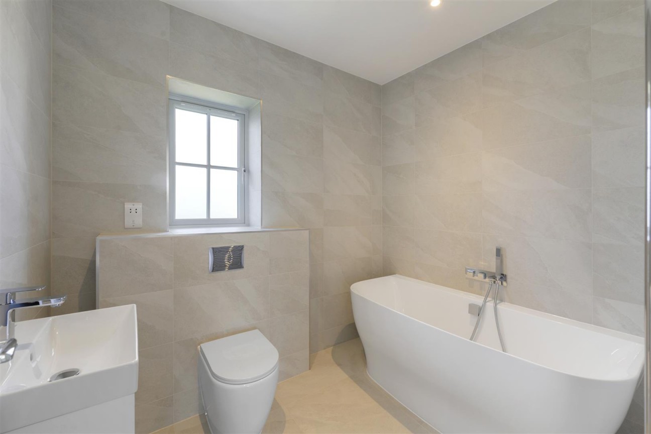 Barfield Gardens, Offham