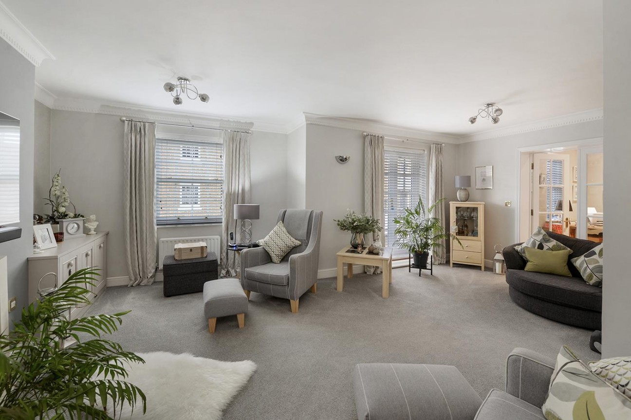 Greensleeves Way, Kings Hill, West Malling