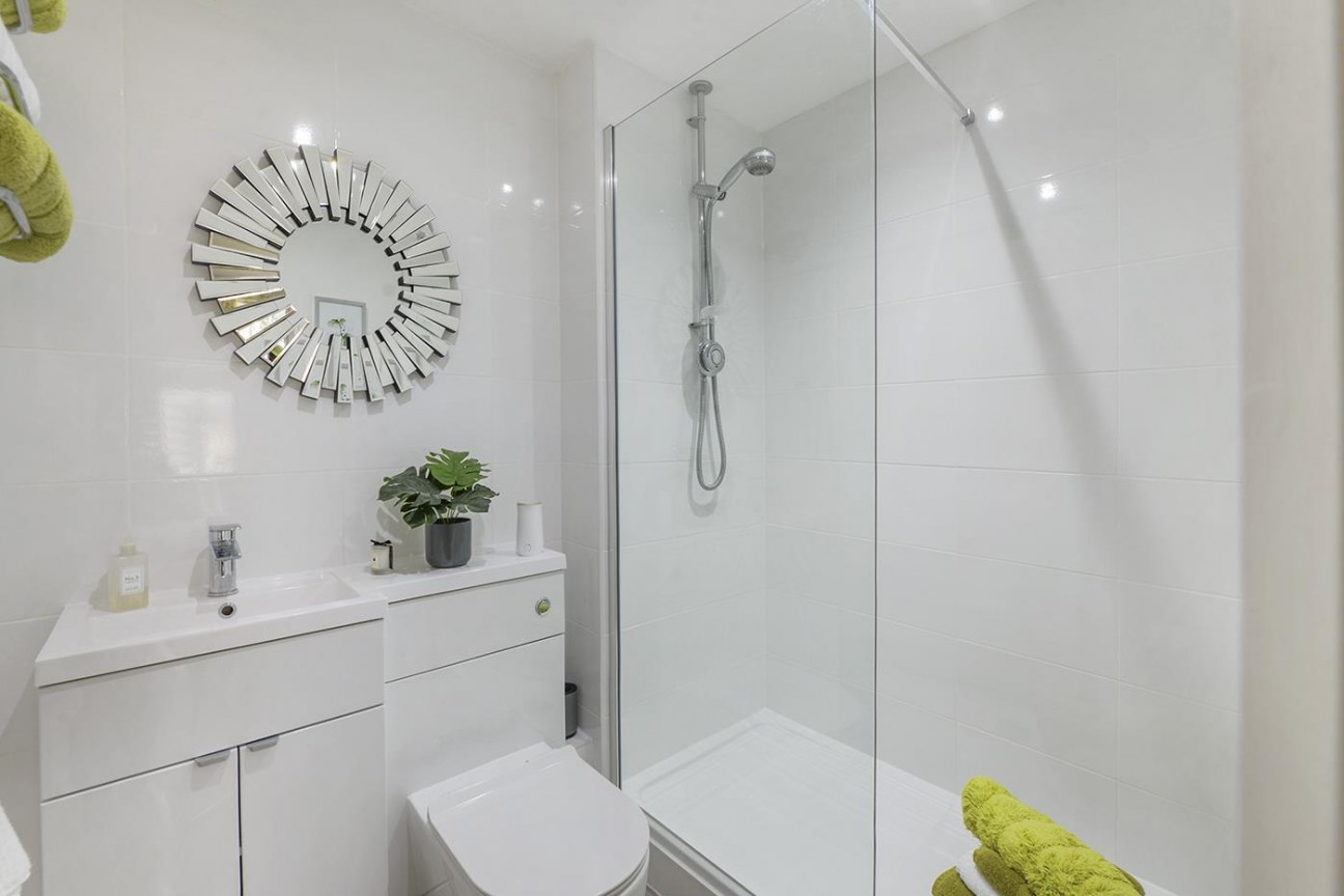 Greensleeves Way, Kings Hill, West Malling