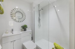 Greensleeves Way, Kings Hill, West Malling