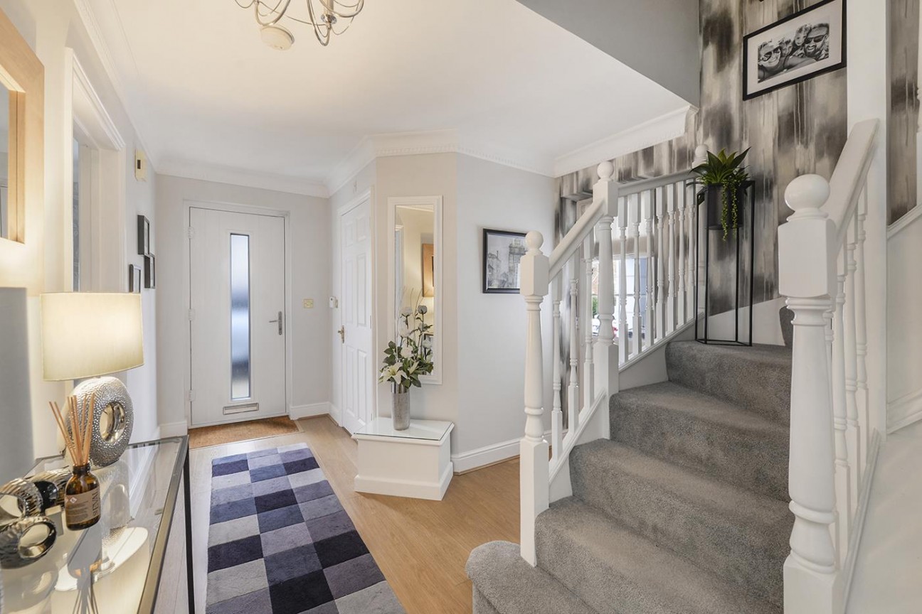 Greensleeves Way, Kings Hill, West Malling