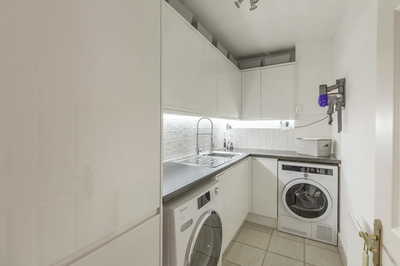 Greensleeves Way, Kings Hill, West Malling