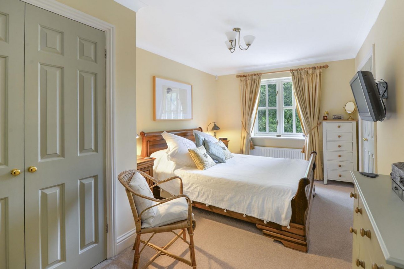 Alton Avenue, Kings Hill, ME19 4ES