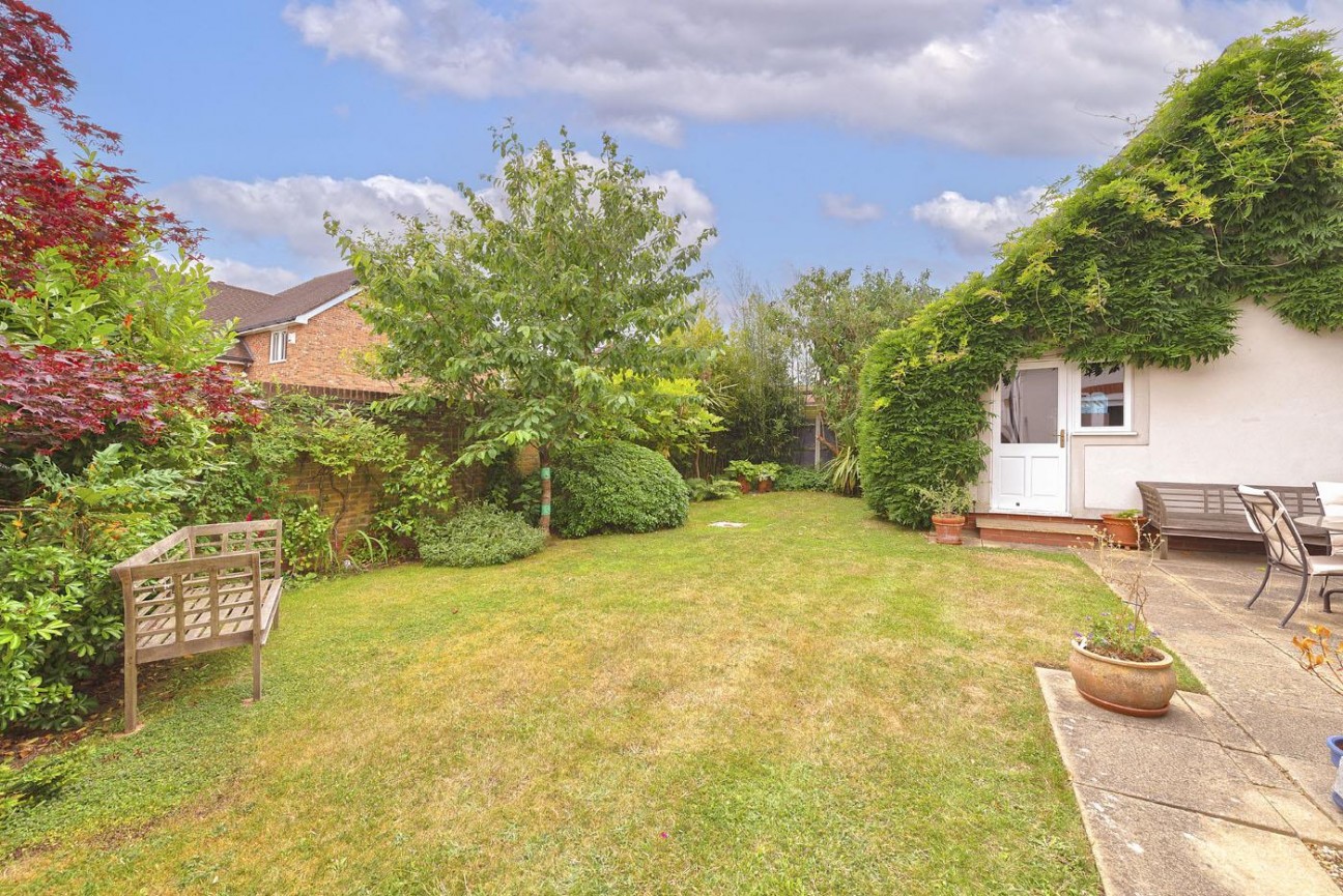 Alton Avenue, Kings Hill, ME19 4ES