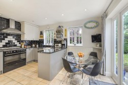 Alton Avenue, Kings Hill, ME19 4ES