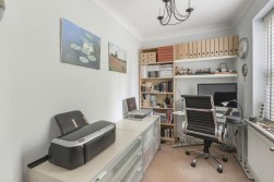 Alton Avenue, Kings Hill, ME19 4ES