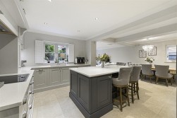 Redwell Grove, Kings Hill, ME19 4BU