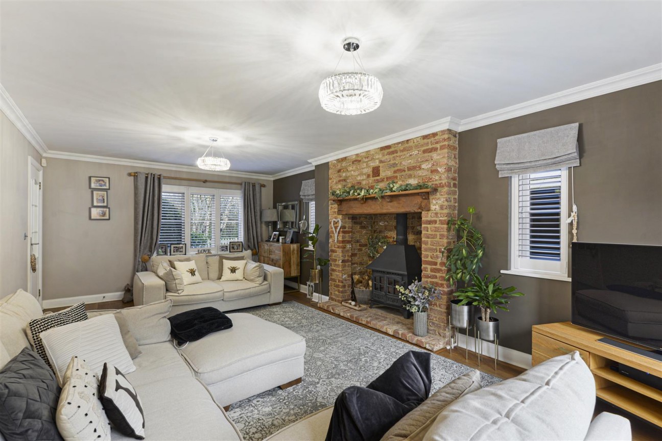 Redwell Grove, Kings Hill, ME19 4BU