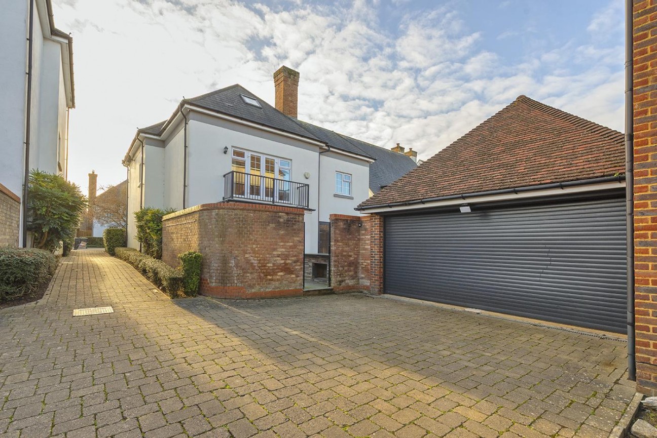 Braeburn Way, Kings Hill, ME19 4EA