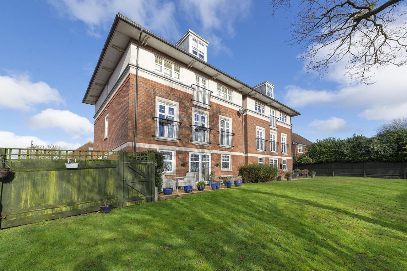 Admiral Way, Kings Hill, ME19 4EQ