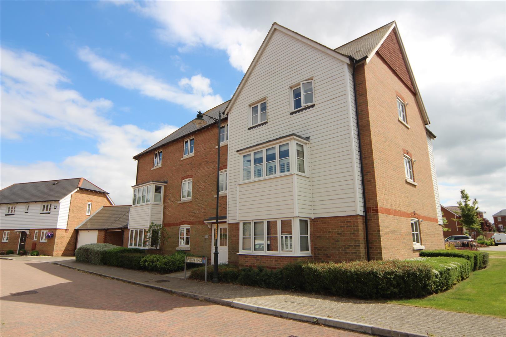 Sandow Place, Kings Hill