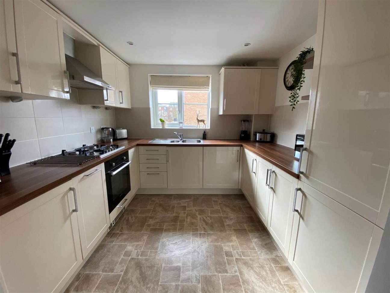 Sandow Place, Kings Hill