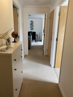 Sandow Place, Kings Hill