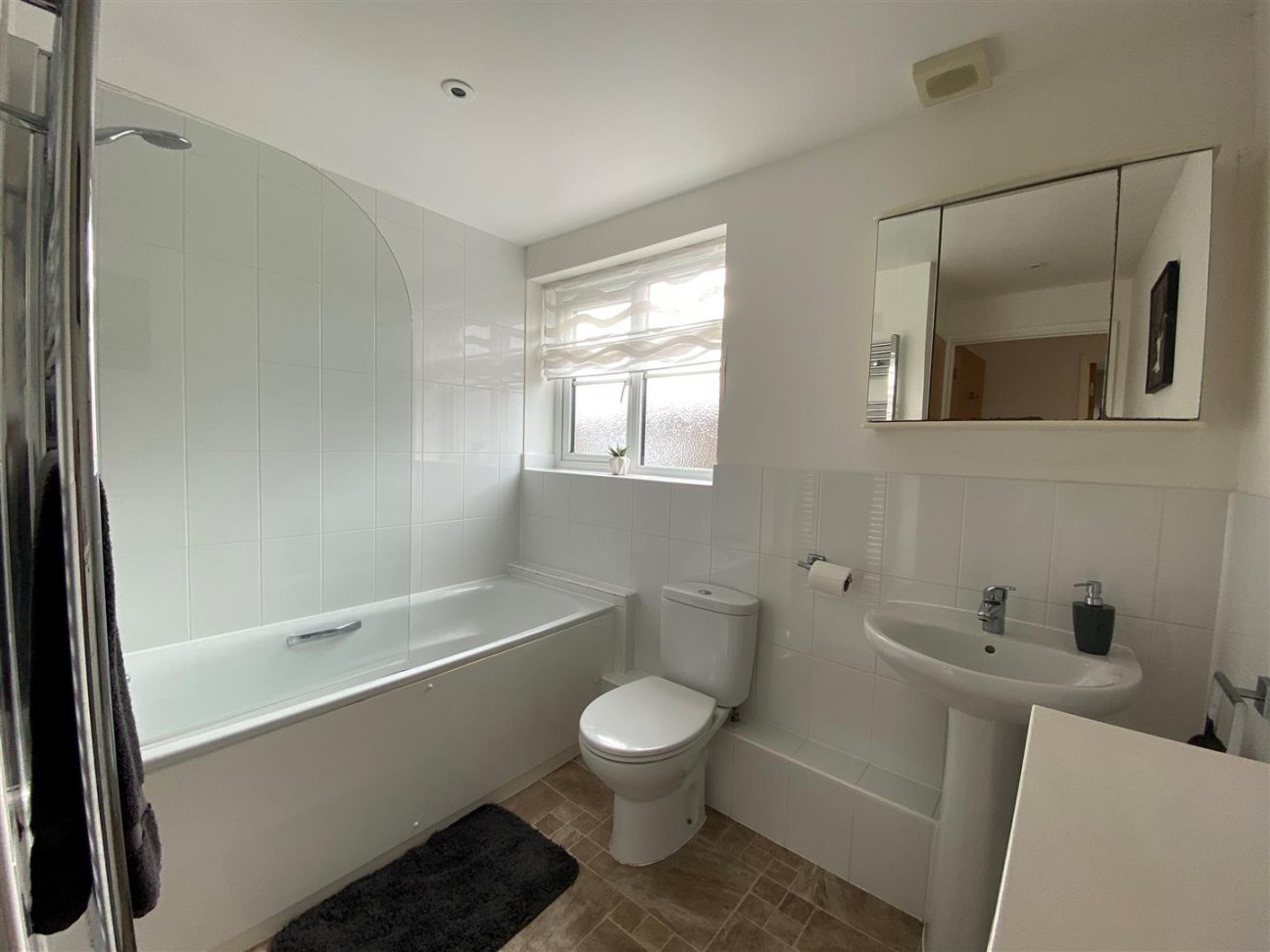 Sandow Place, Kings Hill