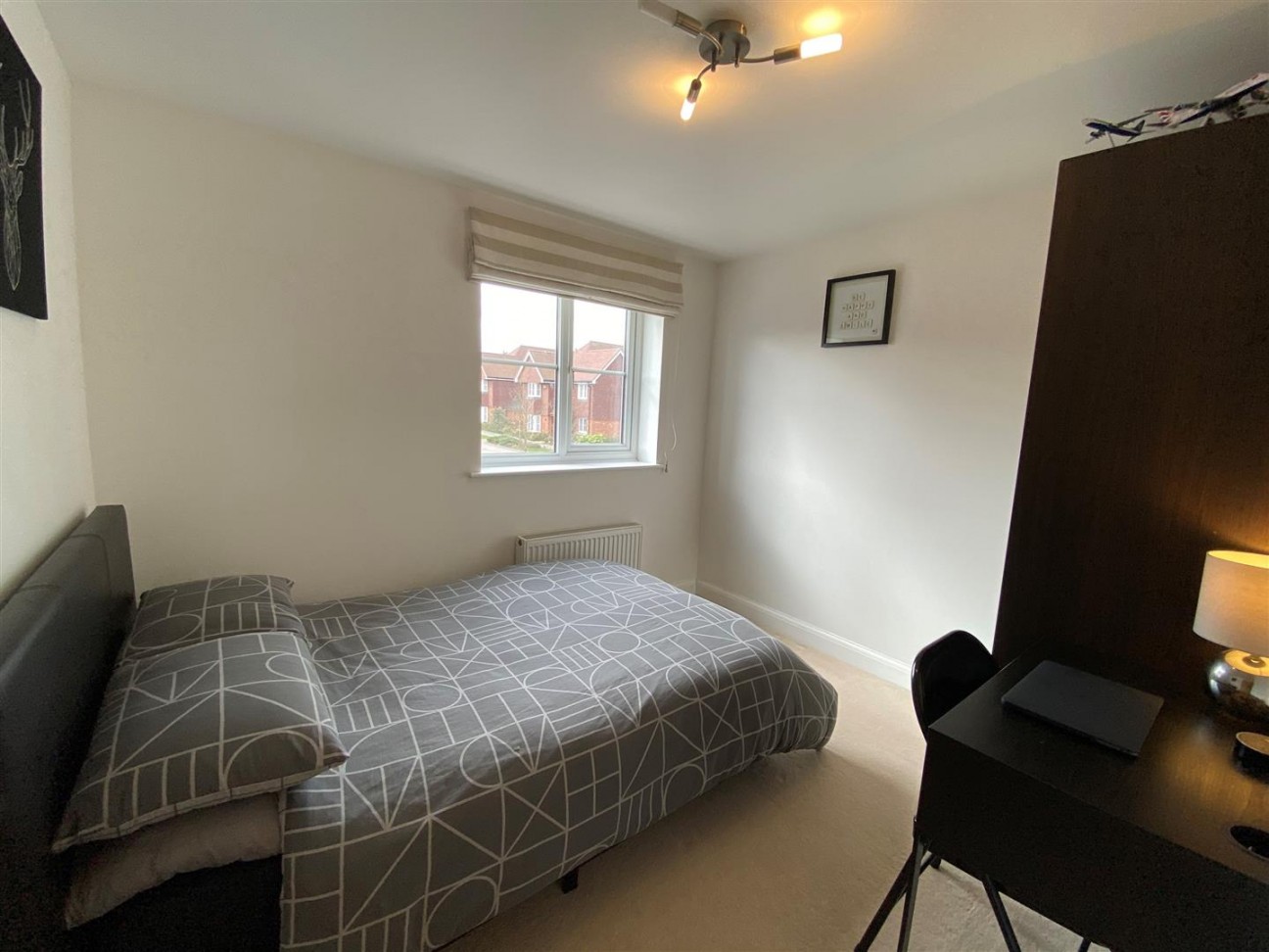 Sandow Place, Kings Hill