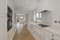 Edington Way, Kings Hill, ME19 4SW