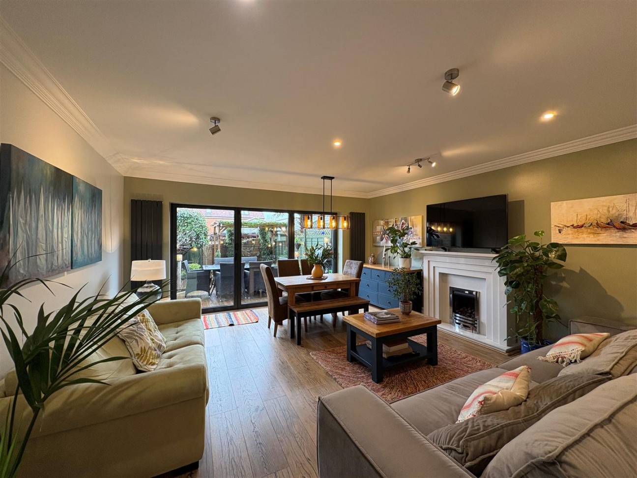 Cardinal Walk, Kings Hill, ME19