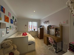 Cardinal Walk, Kings Hill, ME19