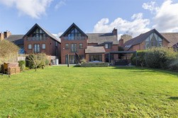 Woodland Gate Walk, Leybourne, West Malling