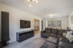 Woodland Gate Walk, Leybourne, West Malling