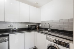 Woodland Gate Walk, Leybourne, West Malling