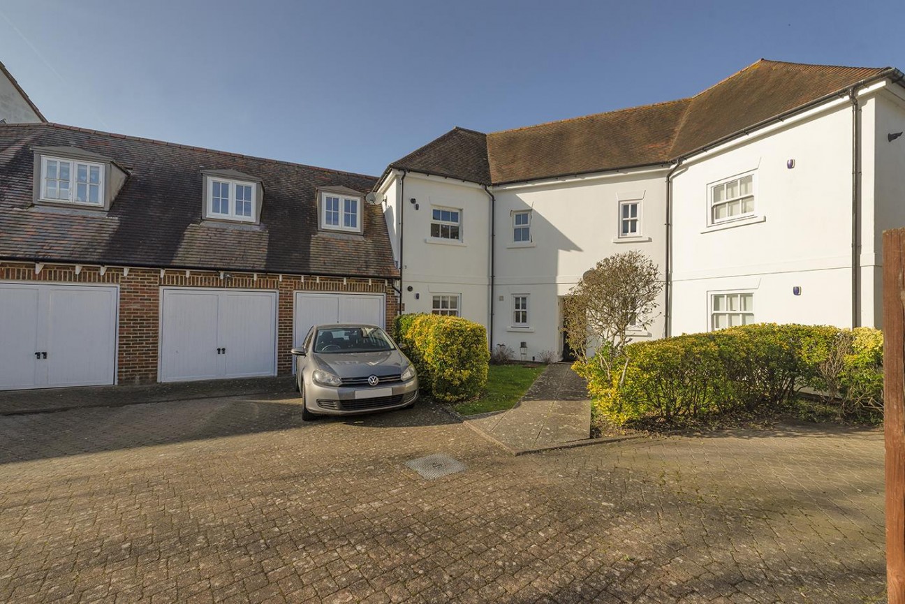 Fortune Way, Kings Hill, ME19 4ET