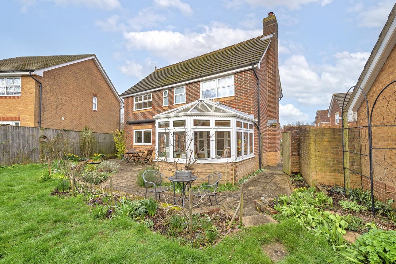 Chestnut Close, Kings Hill, West Malling