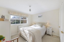 Chestnut Close, Kings Hill, West Malling