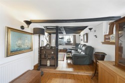 The Old Post Office, Wrotham, TN15 7AD