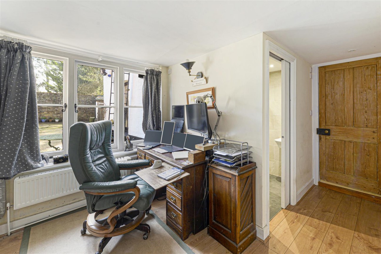 The Old Post Office, Wrotham, TN15 7AD