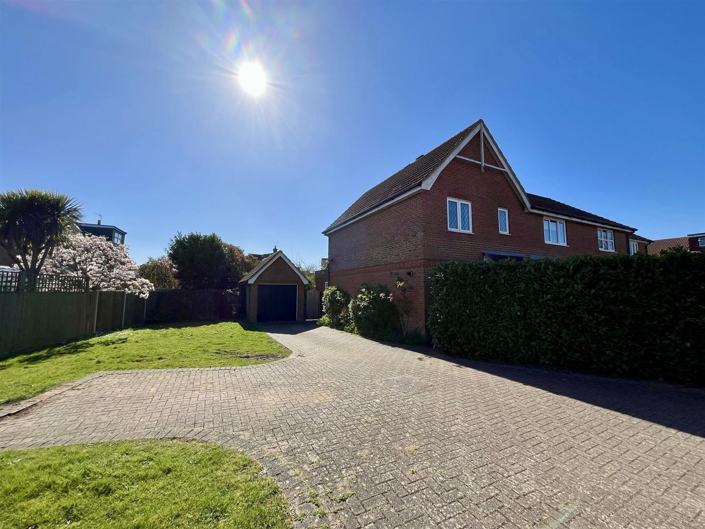 Bramley Way, Kings Hill, ME19 4BD