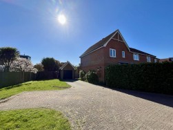 Bramley Way, Kings Hill, ME19 4BD