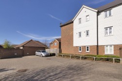 Amber Lane, Kings Hill, ME19 4FT