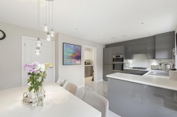 Beacon Avenue, Kings Hill, West Malling