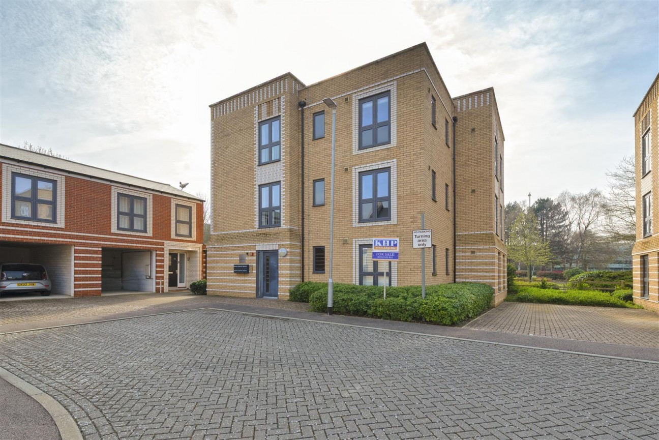 Baddlesmere Drive, Kings Hill, ME19 4SG