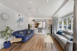 Avondale Court, Weavering