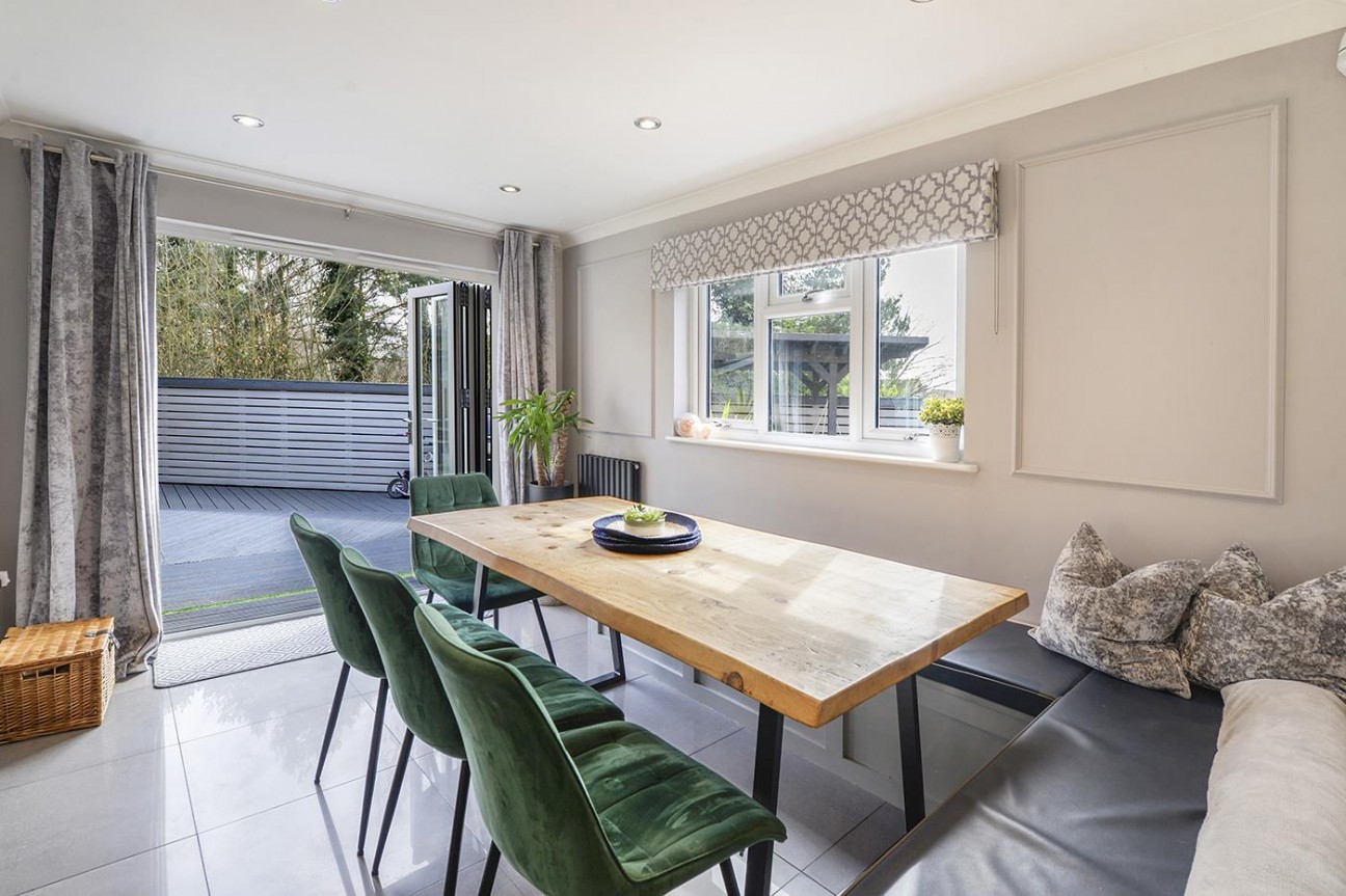 Avondale Court, Weavering