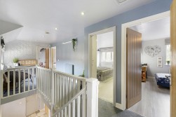 Avondale Court, Weavering