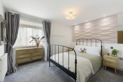 Avondale Court, Weavering