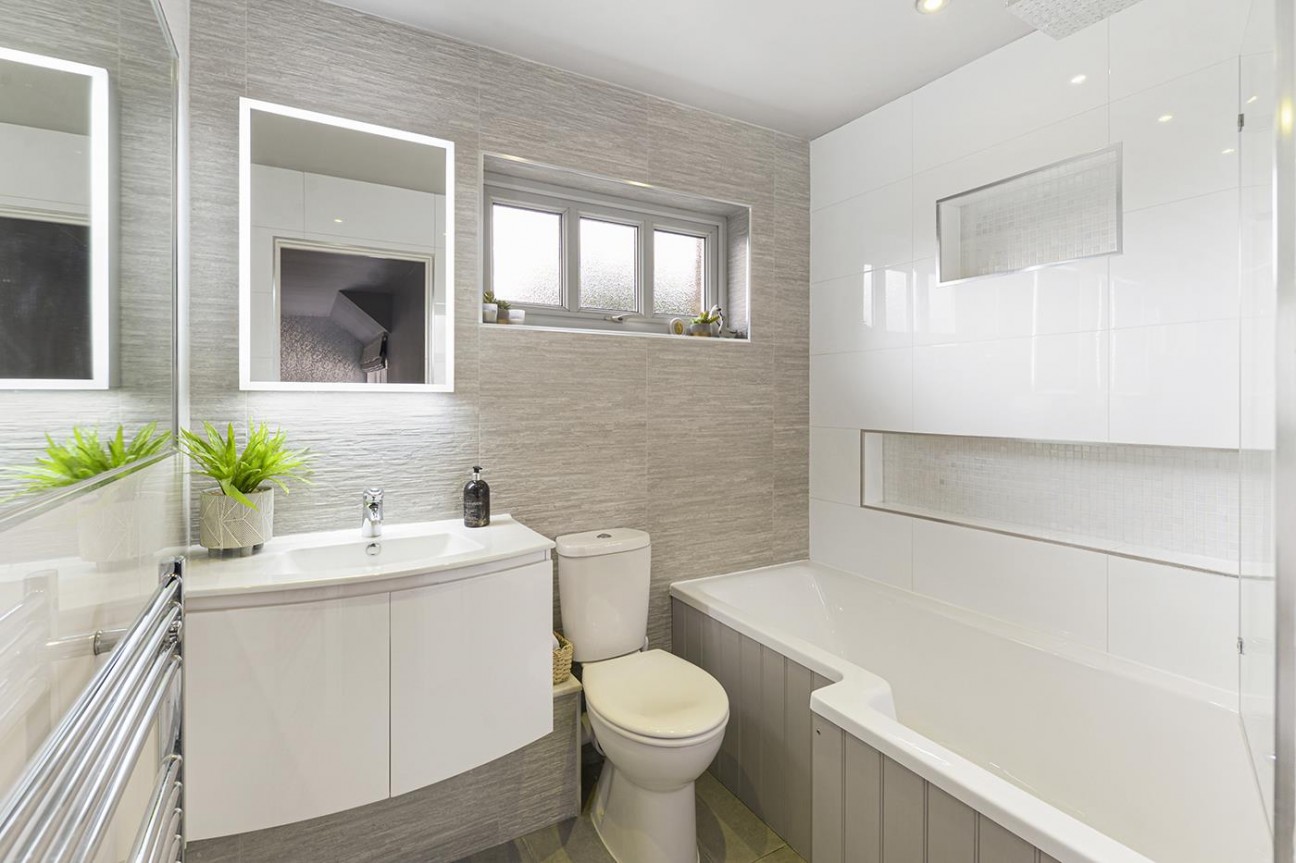 Avondale Court, Weavering