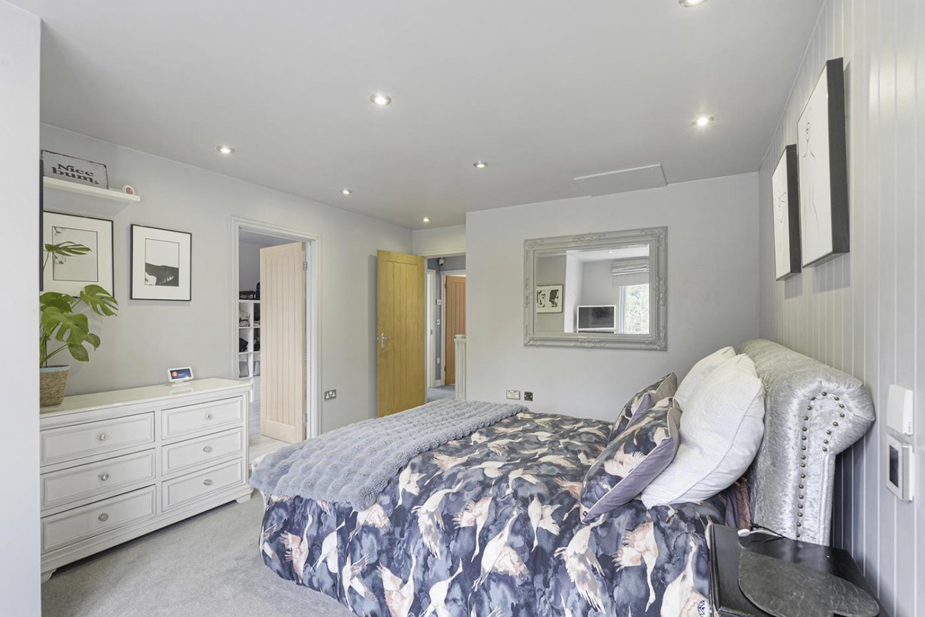 Avondale Court, Weavering