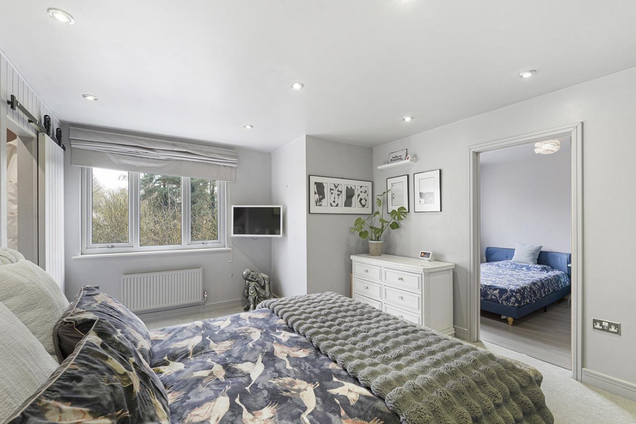 Avondale Court, Weavering