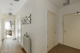 Nottingham Drive, Kings Hill