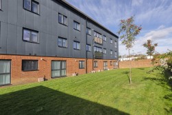 Nottingham Drive, Kings Hill